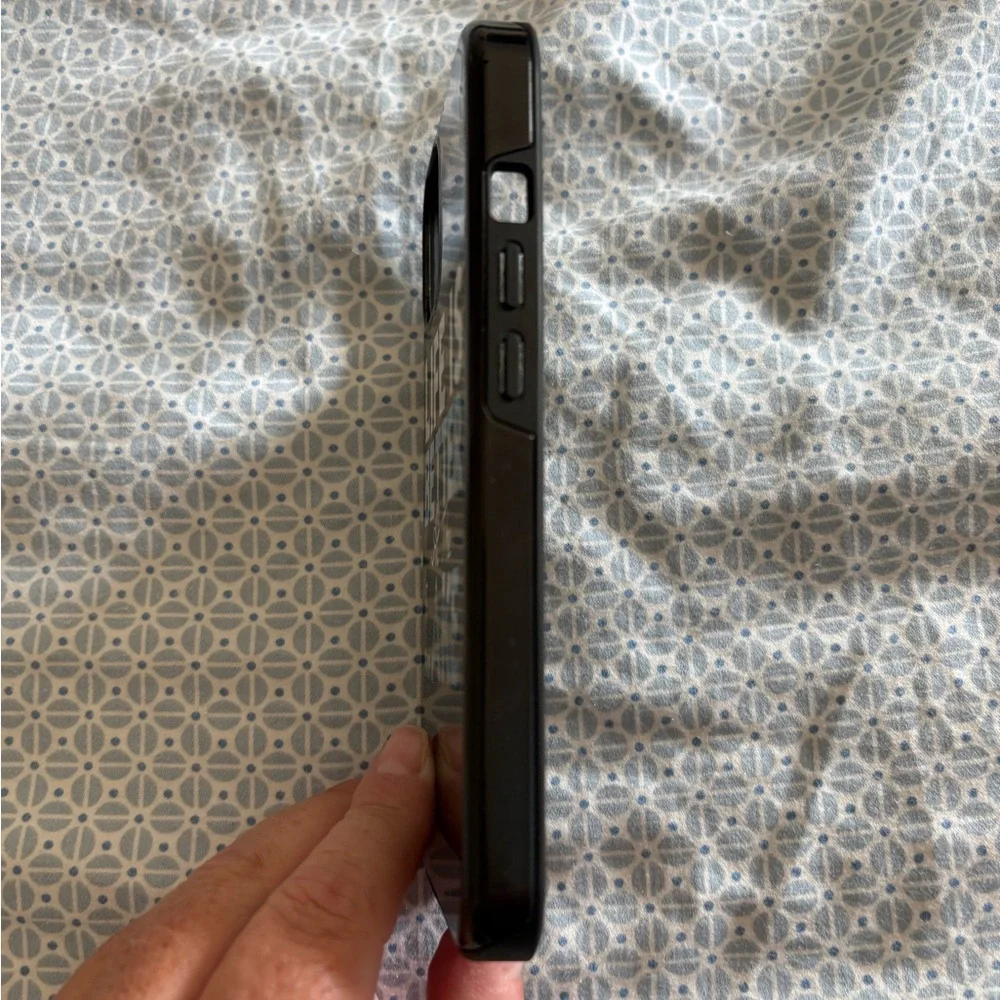 N/A black case